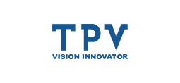 ein Firmenlogo, bestehend aus dem großen Wort TPV in blauen Buchstaben und darunter dem kleinen Text TPV Vision Innovator